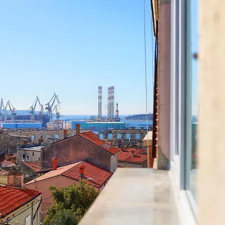 Vigo * Pula